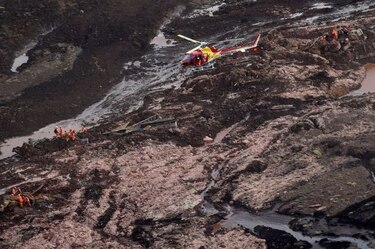 Brasil impone multa de $66.5 millones a Vale por derrumbe en dique