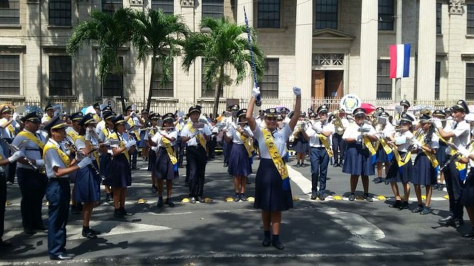 Bandas estudiantiles e independientes participan de encuentro musical