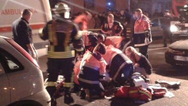 Al menos 27 muertos tras un incendio en una discoteca de Bucarest