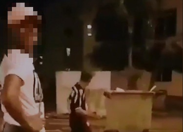 Joven que golpeó a anciano en Curundú  se entrega a la Policía