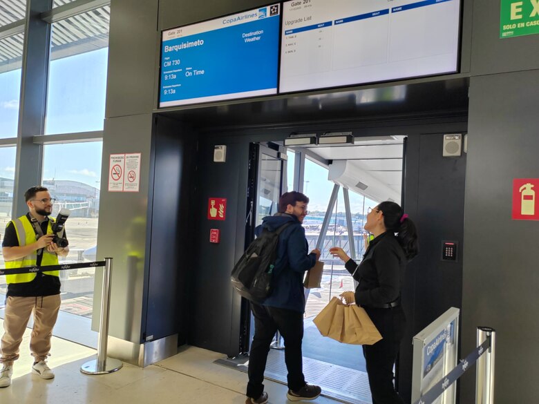 Se extiende la suspensión de vuelos entre Venezuela y Panamá, Dominicana y Perú