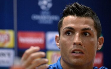 Cristiano Ronaldo se muestra irónico y a la defensiva