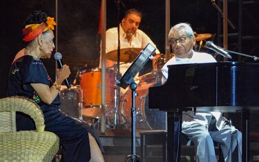 Murió el compositor mexicano Armando Manzanero por Covid-19