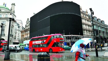 Apagan pantallas gigantes de Londres
