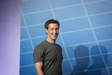 Fundador de Facebook Mark Zuckerberg tiene salario simbólico