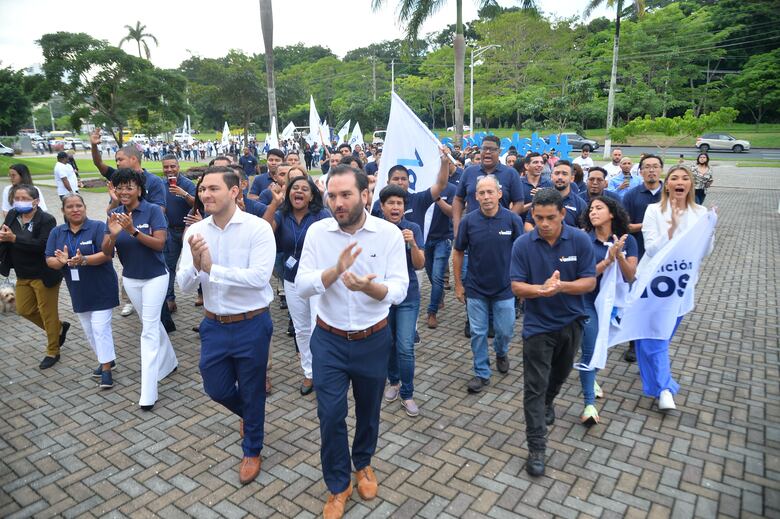 Vamos sentó en el banquillo a Betserai Richards; las tensiones internas de la bancada