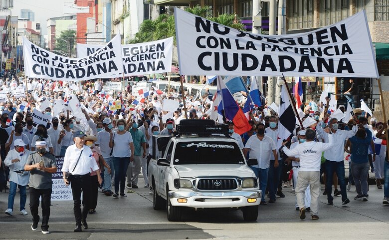 Contundente clamor ciudadano por Panamá