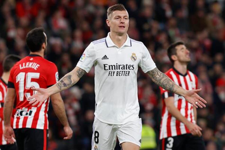 El Real Madrid gana al Athletic y se mantiene a tres puntos del líder Barcelona