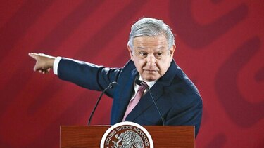 López Obrador ordena aumentar ayuda a Pemex