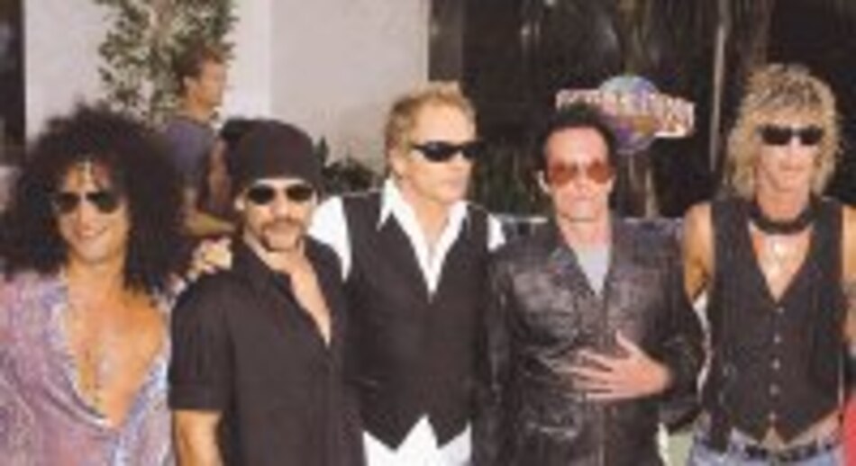 Matrimonio de dioses del rock: debuta Velvet Revolver