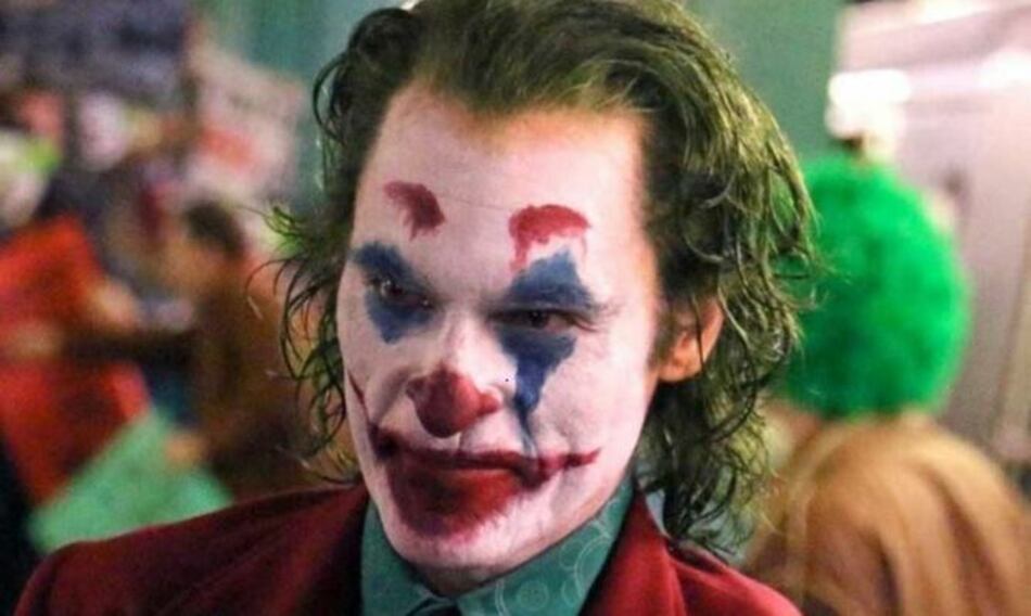 Warner Bros niega que 'Guasón' sea un héroe ante preocupación de víctimas de tiroteo en Colorado