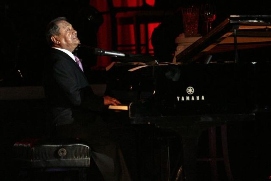 Beatles y Armando Manzanero recibirán un Grammy a toda su carrera