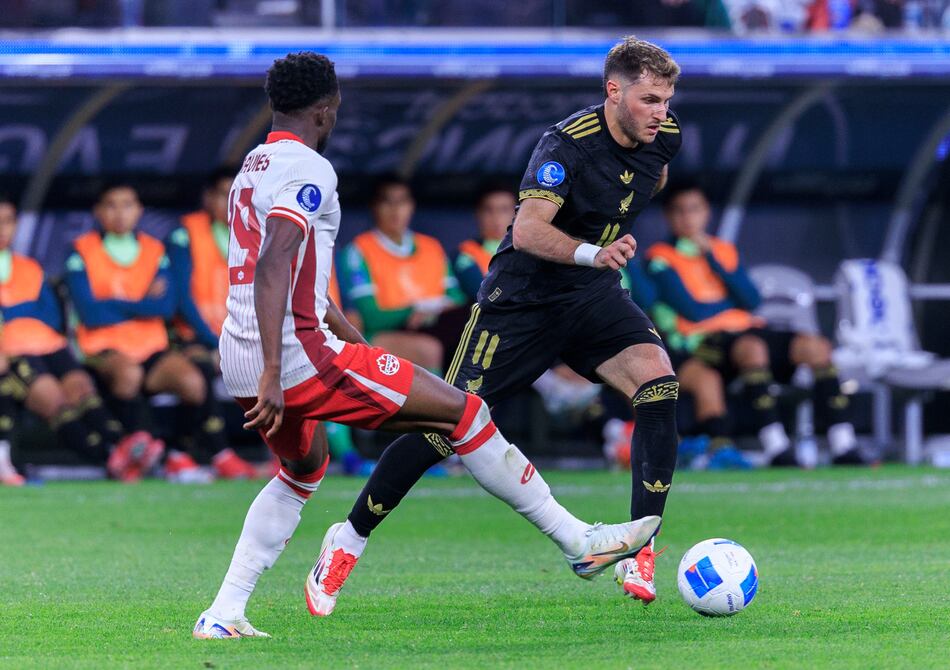 Santiago Giménez dice que Panamá es el equipo más duro que México ha enfrentado