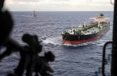 Estados Unidos intercepta otro petrolero vinculado a Venezuela por violar bloqueo de Washington