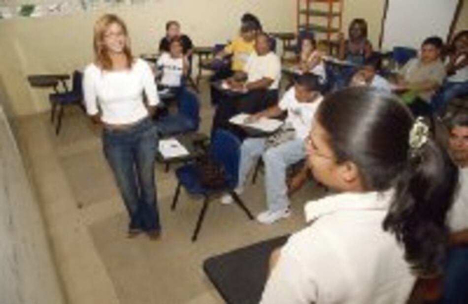 Salen a relucir diplomas falsos