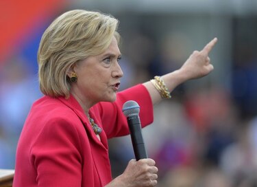 Publican nuevos correos de Hillary Clinton,entre ellos uno dirigido a Assange