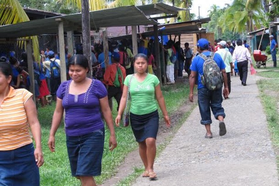 Mueren niños al tomar agua contaminada con bacteria en la comarca Ngäbe Buglé