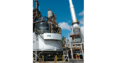 Venezuela eleva importación de combustible