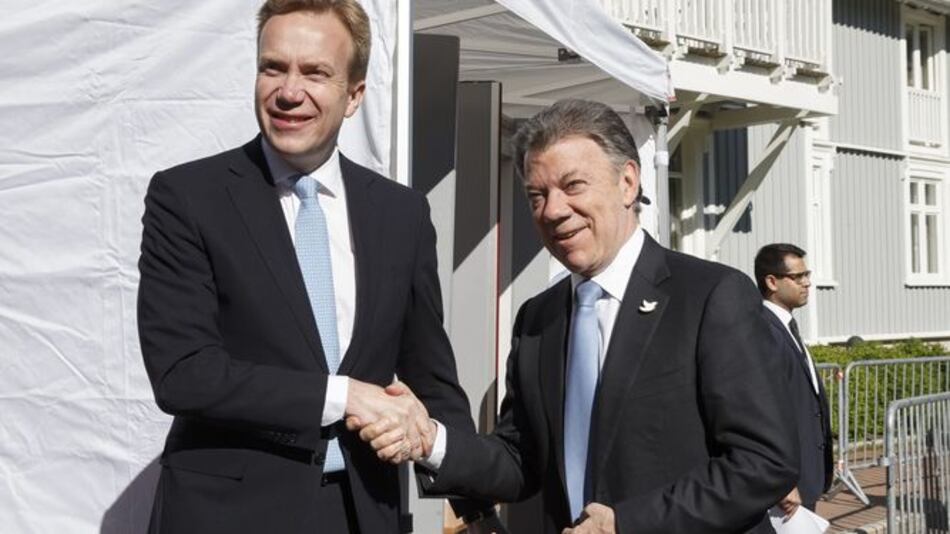 Presidente Santos defiende que el conflicto colombiano no tiene solución militar