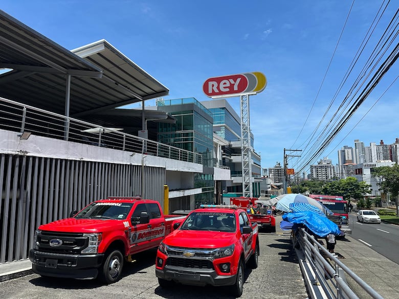 Incidente en la 12 de Octubre: bomberos atienden emergencia en supermercado