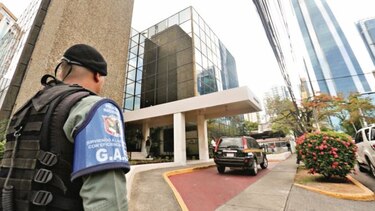 Juez otorga 4 meses a la fiscalía para cerrar investigación de Mossack Fonseca