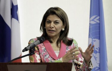 Falla en sistema de Copa dejó a presidenta Costa Rica varada