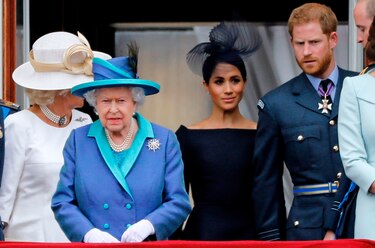 La reina Isabel II fija una ‘transición’ hacia la nueva vida de Enrique y Meghan