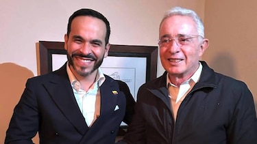 Qué propone De la Espriella y cómo se compara su nueva derecha con la que siempre gobernó Colombia
