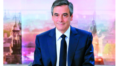 Jueces inculpan a Fillón por escándalo