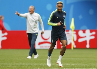 Neymar saldrá de titular ante Costa Rica