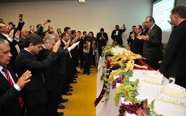 Brasil: mensajes religiosos conservadores y contra políticos ganan espacios 'alarmantes'