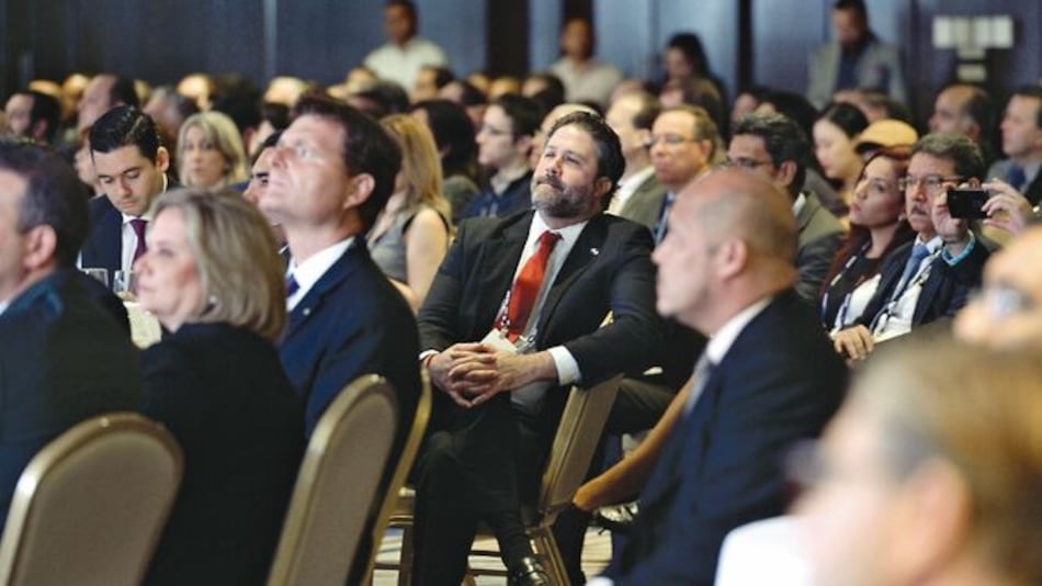 Aplicación de impuesto domina el ‘Aviation Day’