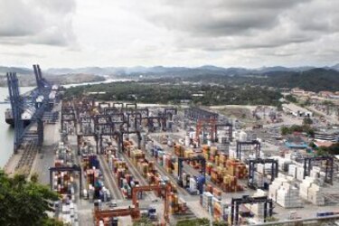 Nuevo puerto en la ruta del Canal genera discrepancias