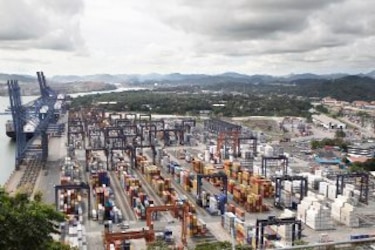 Nuevo puerto en la ruta del Canal genera discrepancias