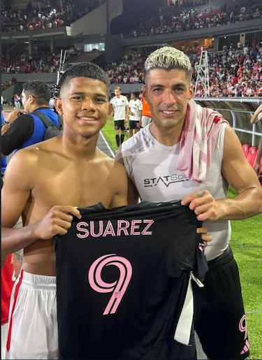 Raheen Cuello y un momento inolvidable con Luis Suárez