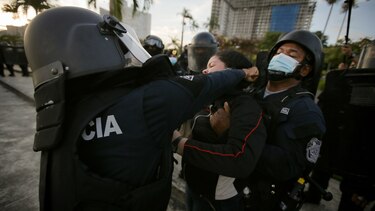 Volvió la era de la represión; detenciones arbitrarias, golpizas y agresión