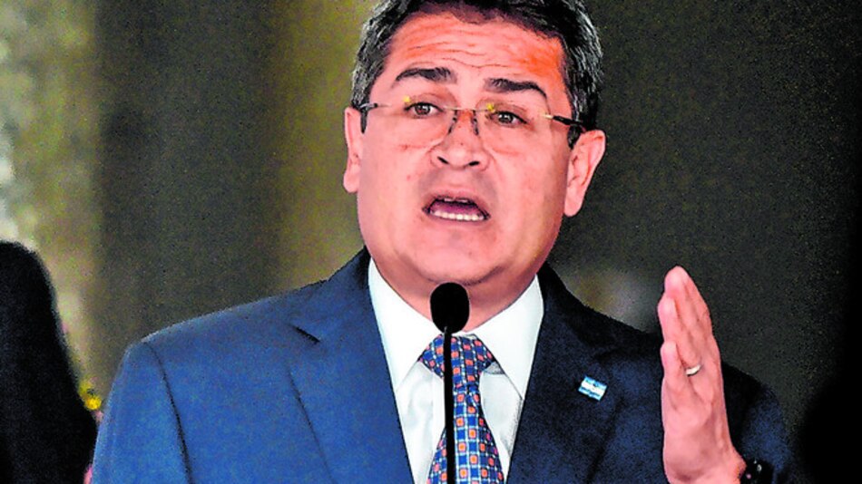 Piden anular candidatura reeleccionista de Hernández