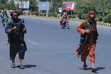 Talibanes capturan Jalalabad y Mazar-i-Sharif, gobierno afgano solo controla Kabul