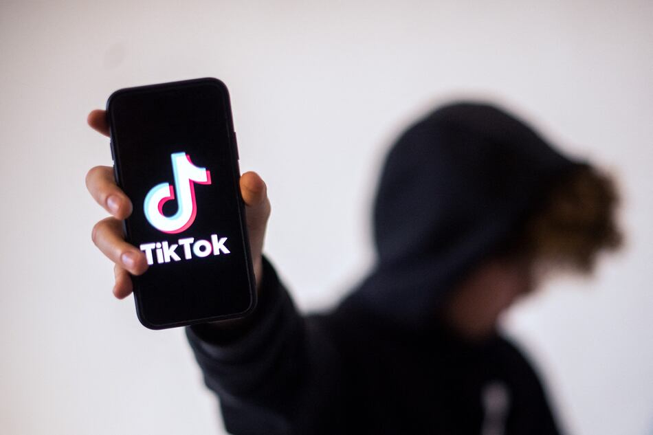 Rusia multa a TikTok por convocatoria de menores a manifestaciones
