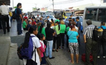 Paro de transporte afecta a miles de personas en Panamá Oeste y San Miguelito