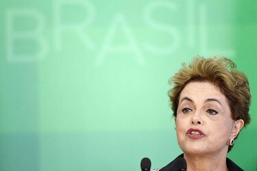 Rousseff denuncia que ‘hay en marcha un golpe en Brasil’