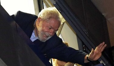 Abogados de Lula da Silva negocian con la policía para que arresto sea el lunes