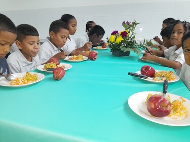 El Meduca inaugura programa ‘Cocina Modelo’ con un presupuesto de $18.5 millones