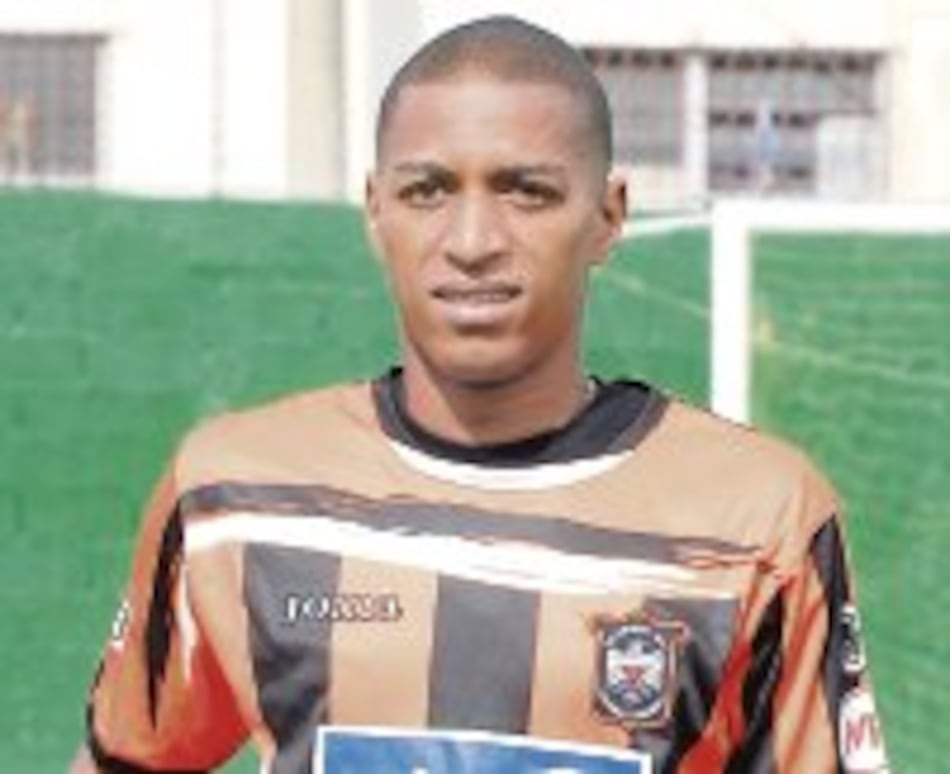 Nicolás Muñoz pasó al Alianza de El Salvador