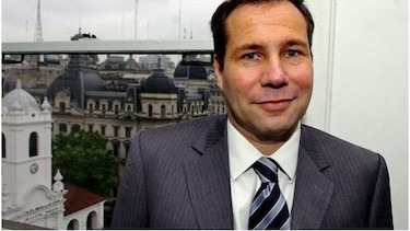 Hallazgo de arma sacude caso del fiscal Nisman en Argentina