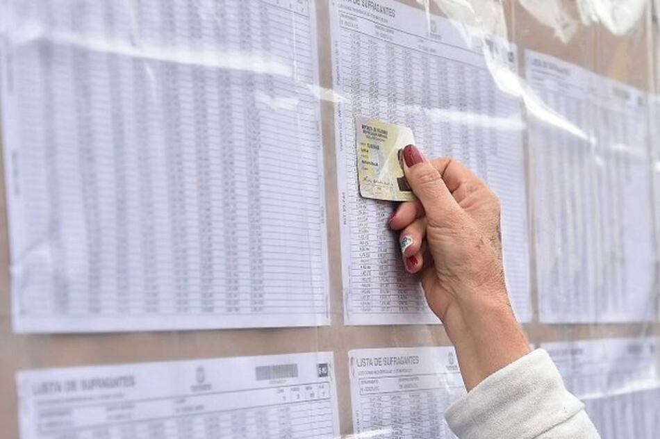 Inédito duelo presidencial entre izquierda y derecha en Colombia