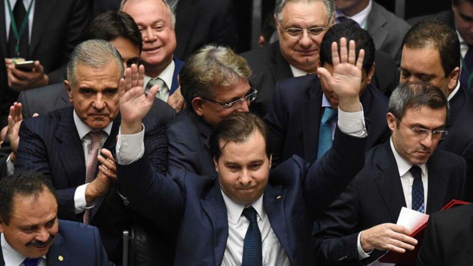 Aliado de Michel Temer asume como jefe de Diputados en Brasil