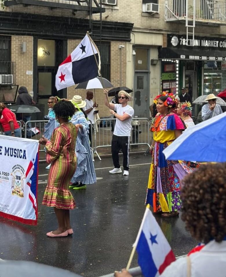 Así se vive el desfile de Panamá en Brooklyn, Nueva York