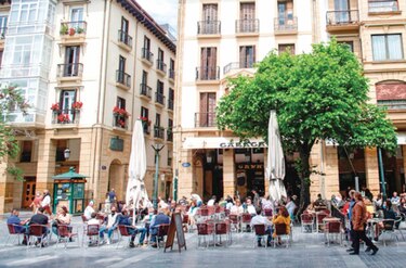 Un soplo de libertad en España tras el levantamiento parcial de restricciones