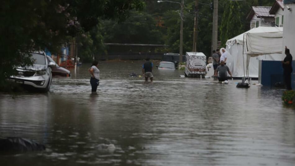 Emiten aviso de prevención por 72 horas debido a lluvias y oleajes
